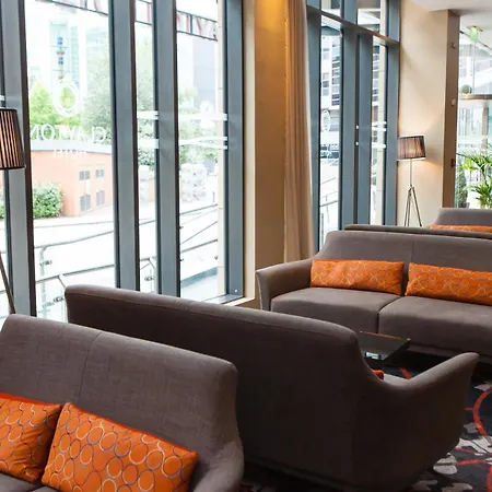 Clayton Hotel, Hotel 4*