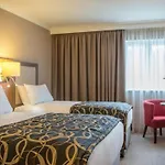 Clayton Hotel,
