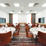 Clayton Hotel, 4*