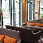 Clayton Hotel, Otel 4*