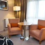 Clayton Hotel, Otel 4*