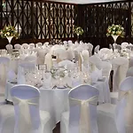 Clayton Hotel, Otel 4*