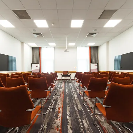 Szálloda Clayton Hotel, 4*