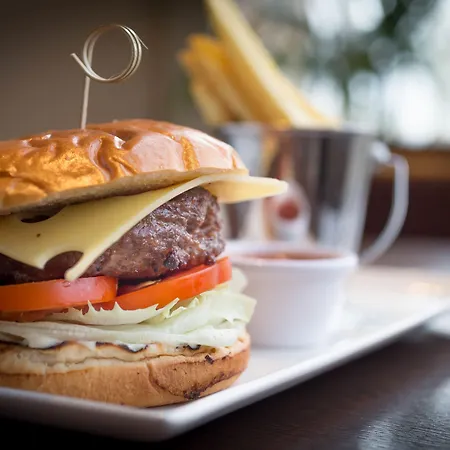 Clayton Hotel, 4* Leeds