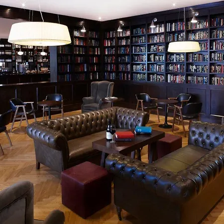 Szálloda Clayton Hotel,