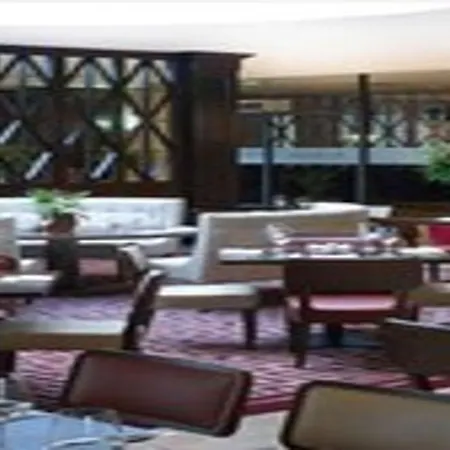 Szálloda Clayton Hotel, 4*