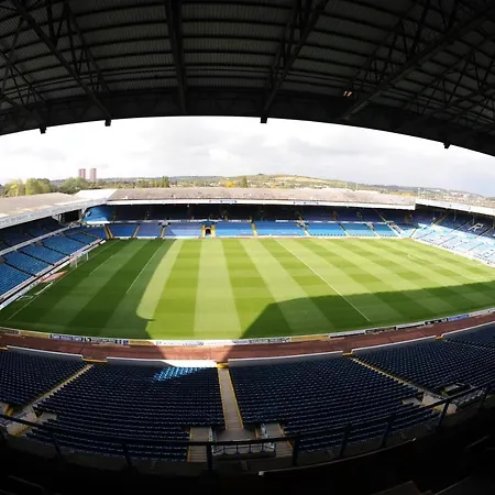 Clayton Hotel, Szálloda 4*