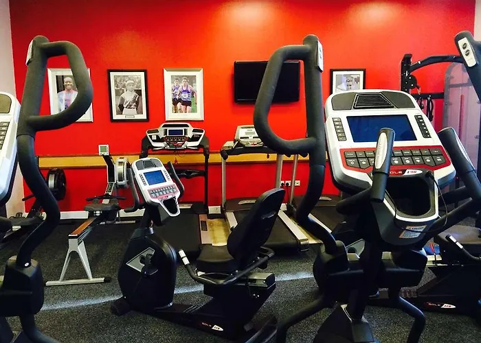 Clayton Hotel, Hotell 4*