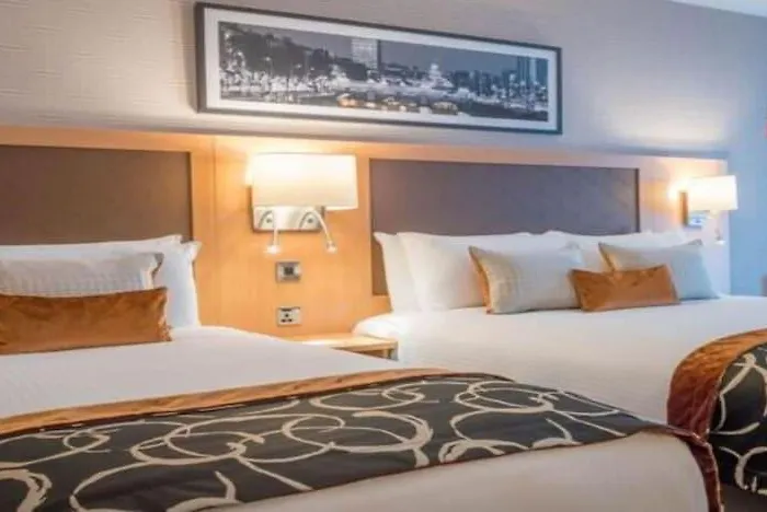 Clayton Hotel, 4* Leeds (West Yorkshire)