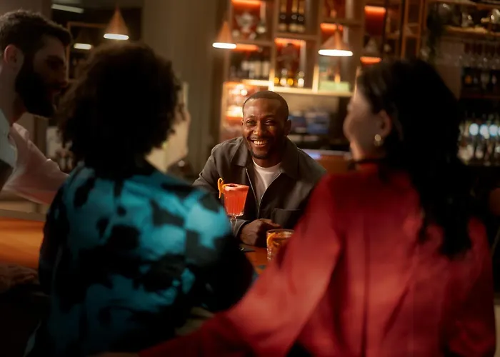 Clayton Hotel, Hotell 4*