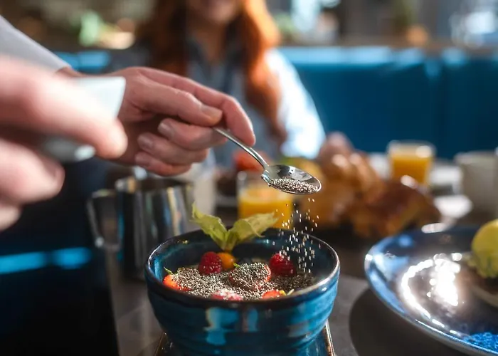 Clayton Hotel, 4* Leeds (West Yorkshire)