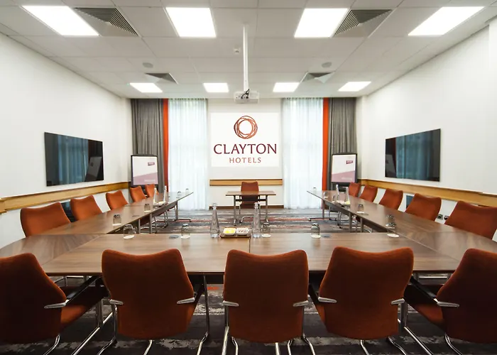 Clayton Hotel, Лідс