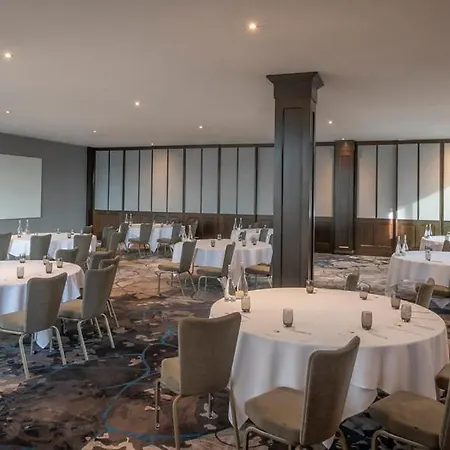 كلايتون، فندق